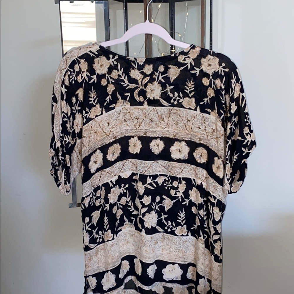 Short sleeve shirt